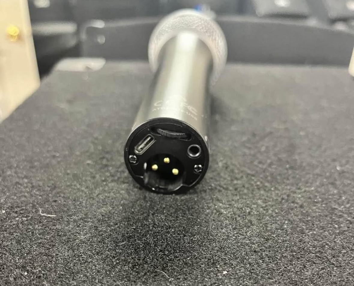 USB or XLR Microphone