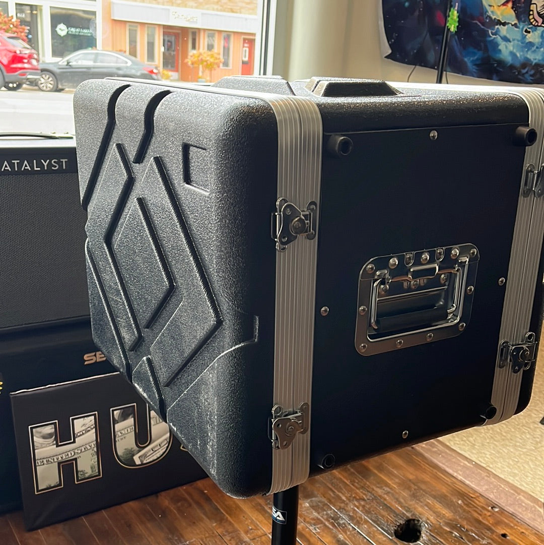 8 Space Lightweight Rack Case (SAWR8M)